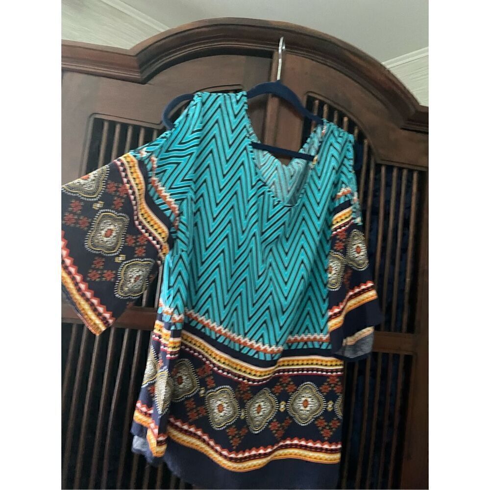 Unique Spectrum Women Top 3X
